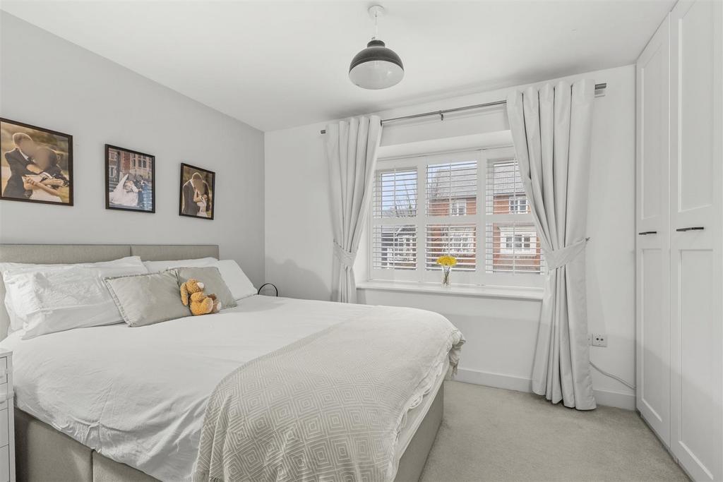97 Chequers Ave, HP11 1 GP-5.jpg