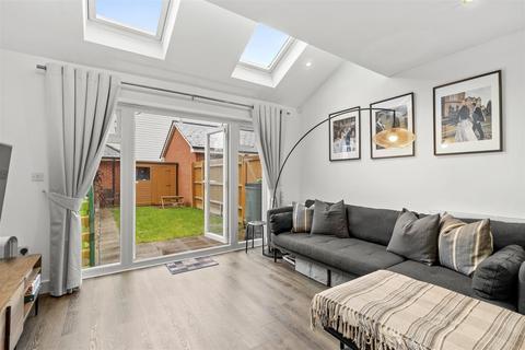 4 bedroom terraced house for sale, Chequers Avenue, High Wycombe HP11