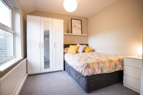 1 bedroom in a house share to rent, Cardigan Street, Luton, LU1