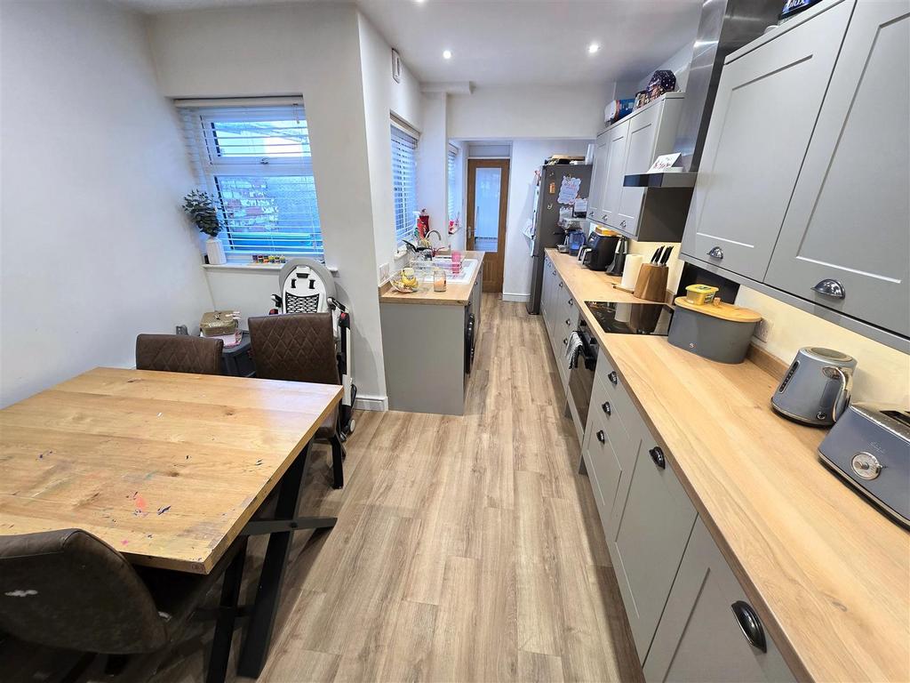 Kitchen/Breakfast Room