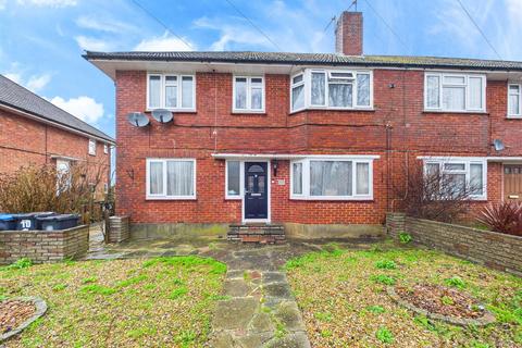 2 bedroom maisonette for sale - Redstart Close, New Addington, Croydon