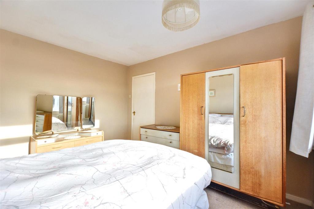 Bedroom 2 2.jpeg
