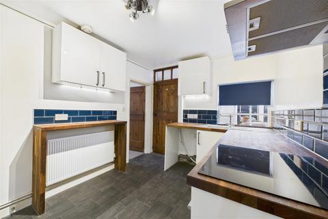 2 bedroom terraced house for sale, Mill Gate, Newark
