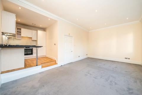 2 bedroom flat for sale, Courtfield Gardens, London SW5