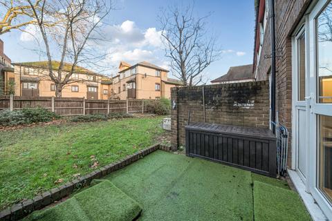 2 bedroom apartment for sale, Hazel Way, London