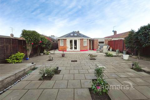 3 bedroom bungalow for sale, Ambleside Close, Mytchett, Camberley
