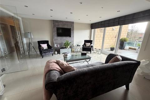 2 bedroom apartment for sale, Penstone Court, Century Wharf, Cardiff Bay, Cardiff, CF10