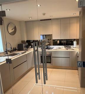 2 bedroom apartment for sale, Penstone Court, Century Wharf, Cardiff Bay, Cardiff, CF10
