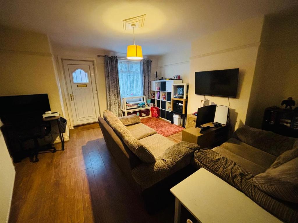 Living Room: