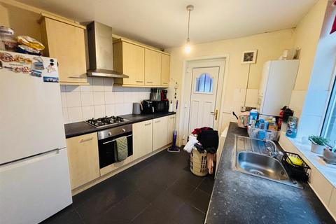 2 bedroom end of terrace house for sale, Arley Terrace, Armley, Leeds