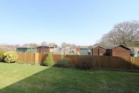 1 bedroom flat for sale, St Leonards Avenue, Hayling Island