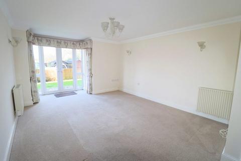 1 bedroom flat for sale, St Leonards Avenue, Hayling Island