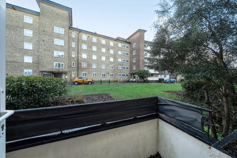 3 bedroom apartment for sale, Lawn Terrace, London