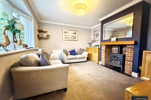 3 bedroom semi-detached house for sale, Tye Common Road, Billericay