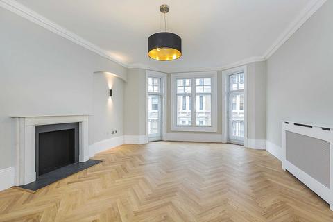 4 bedroom apartment to rent - Old Brompton Road, London