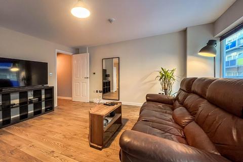 2 bedroom apartment to rent, Concord Street, Leeds