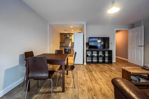 2 bedroom apartment to rent, Concord Street, Leeds