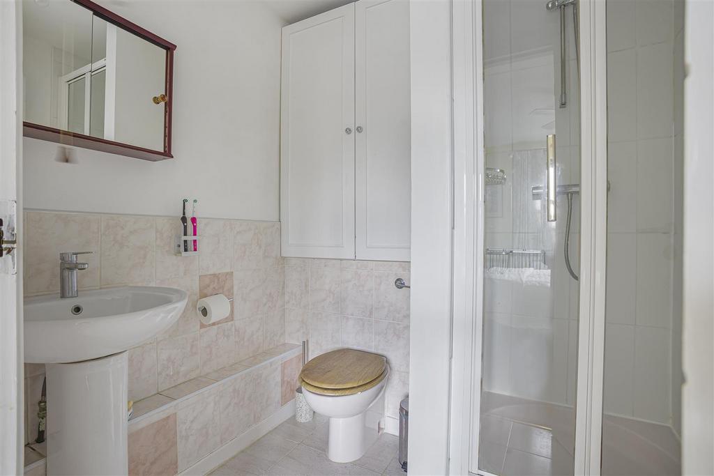 En suite shower room