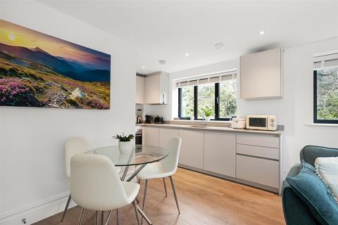 undefined, Plough Lane, Purley CR8