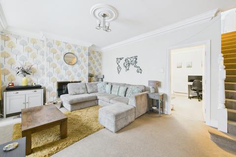 3 bedroom terraced house for sale, Etherington Road, Hull, HU6 7JP