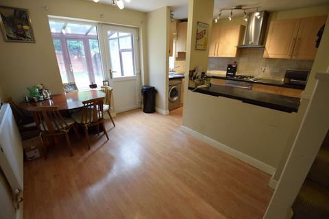 undefined, Gleneagles Drive, Luton, Bedfordshire, LU2