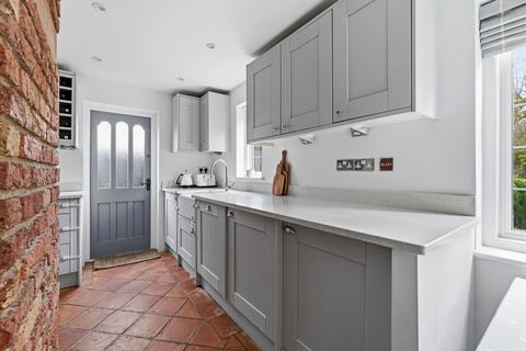 undefined, Coulsdon Road, Coulsdon CR5
