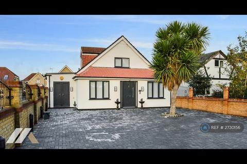undefined, Feltham Hill Road, Ashford, TW15