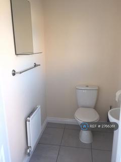 2 bedroom end of terrace house to rent, Elm Walk, Coventry, CV4