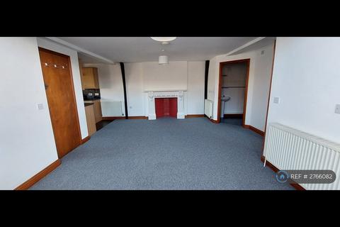 1 bedroom flat to rent, King Street, Melksham, SN12