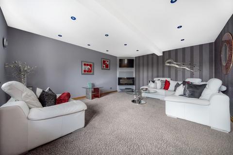 5 bedroom link detached house for sale, Barton Close, Nyetimber, PO21