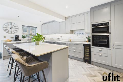 4 bedroom detached house for sale, Shorland Drive, Treeton, Rotherham