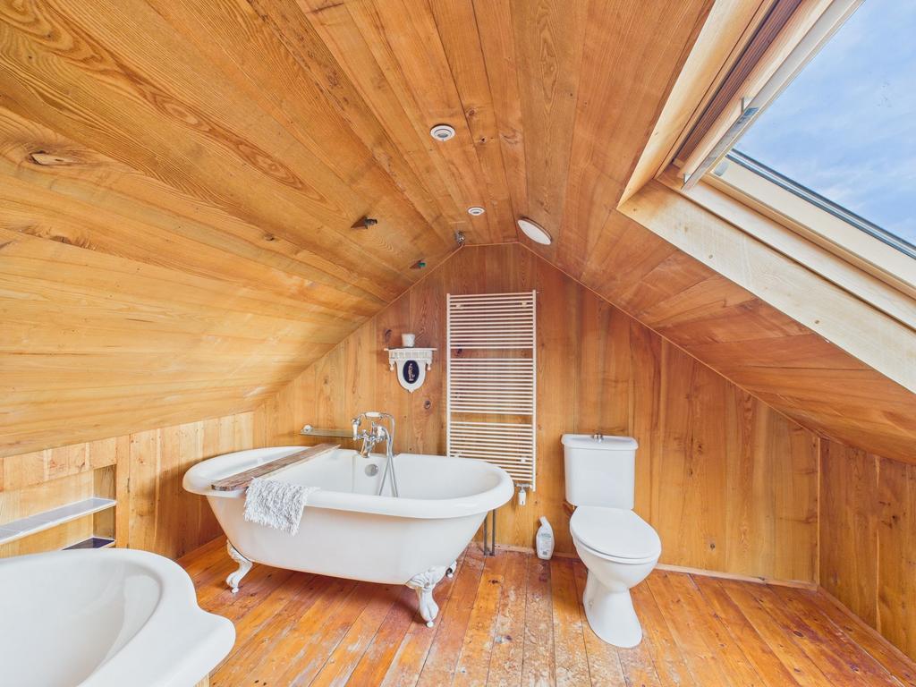 Ensuite