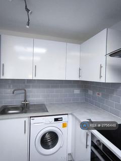 3 bedroom flat to rent - Foxley Lane, Purley, CR8