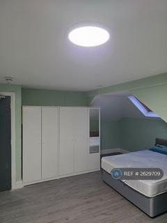 1 bedroom in a house share to rent, South Ruislip, South Ruislip, HA4