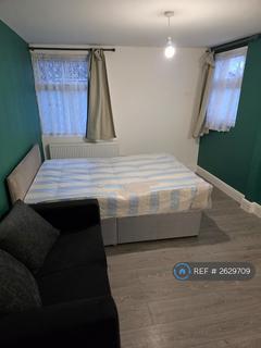 1 bedroom in a house share to rent, South Ruislip, South Ruislip, HA4