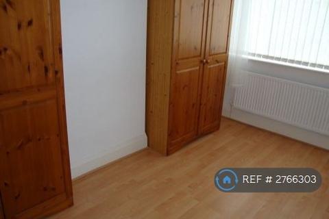 2 bedroom flat to rent, Walkerdene, Newcastle Upon Tyne, NE6
