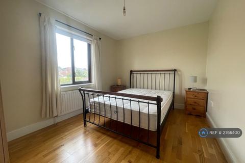 3 bedroom terraced house to rent, Mayfair Gardens, Southampton, SO15