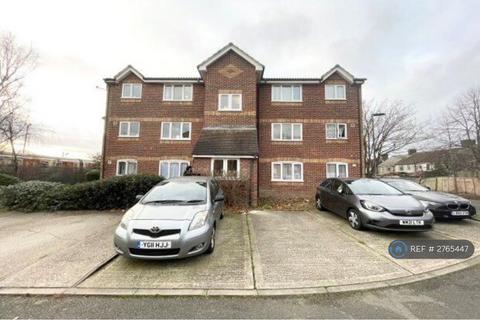 1 bedroom flat to rent, Greenslade Road, Barking, IG11