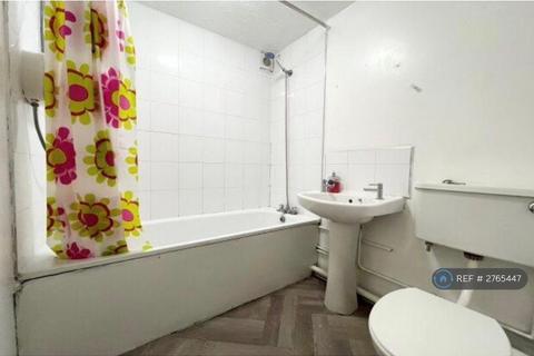 1 bedroom flat to rent, Greenslade Road, Barking, IG11