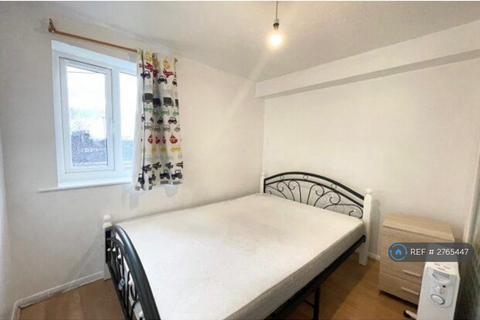 1 bedroom flat to rent, Greenslade Road, Barking, IG11