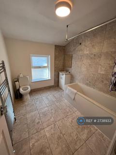3 bedroom terraced house to rent, Alpha Street West, Salford, M6