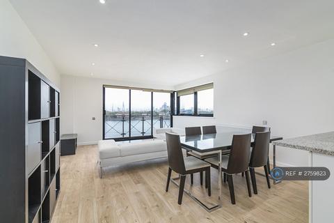 2 bedroom flat to rent, Ocean Wharf, London, E14