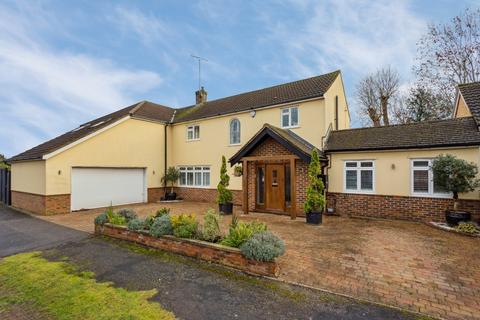 4 bedroom detached house for sale, Garners Road, Chalfont St Peter SL9
