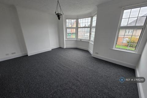 3 bedroom semi-detached house to rent, Whippendell Road, Watford, WD18