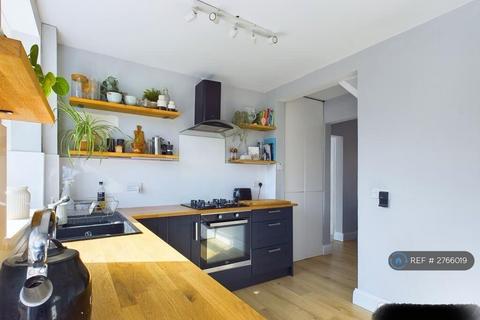 3 bedroom semi-detached house to rent, Brookfield Lane, Macclesfield, SK11