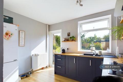 3 bedroom semi-detached house to rent, Brookfield Lane, Macclesfield, SK11