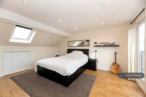 undefined, Rayleigh Road, Hutton, Brentwood, CM13