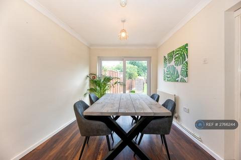 undefined, Rayleigh Road, Hutton, Brentwood, CM13
