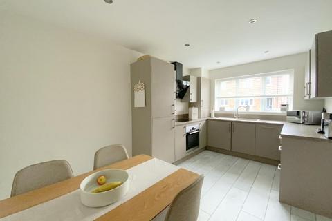 3 bedroom semi-detached house for sale, Forest Way, Humberston
