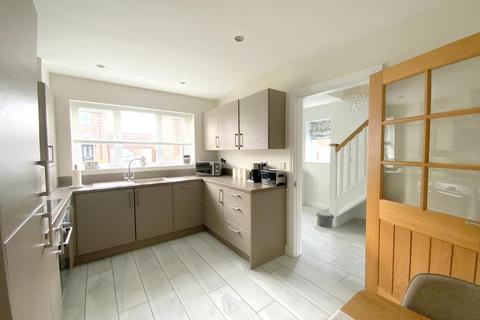 3 bedroom semi-detached house for sale, Forest Way, Humberston